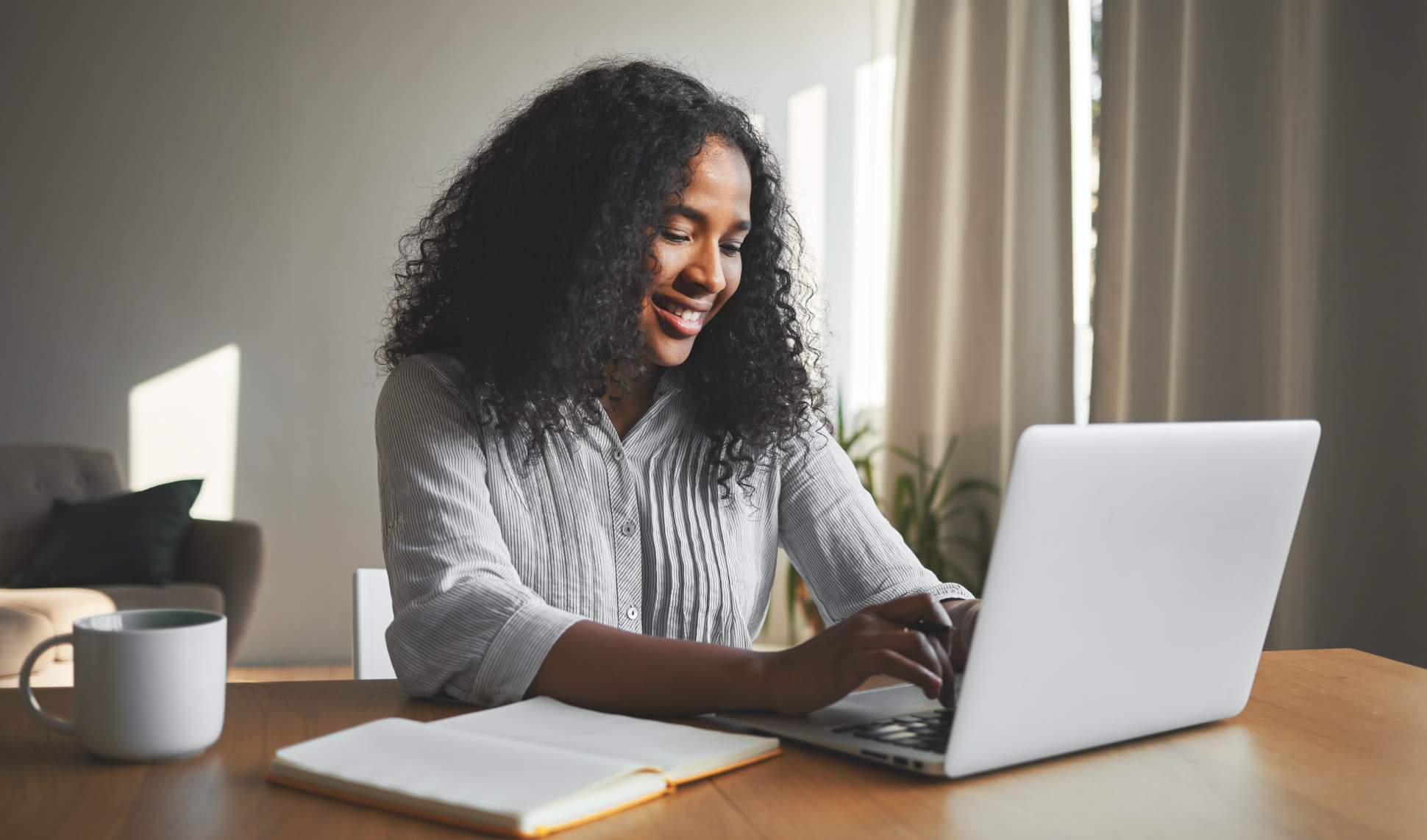 Voluntariado on-line: como a tecnologia pode ajudar a abraçar causas