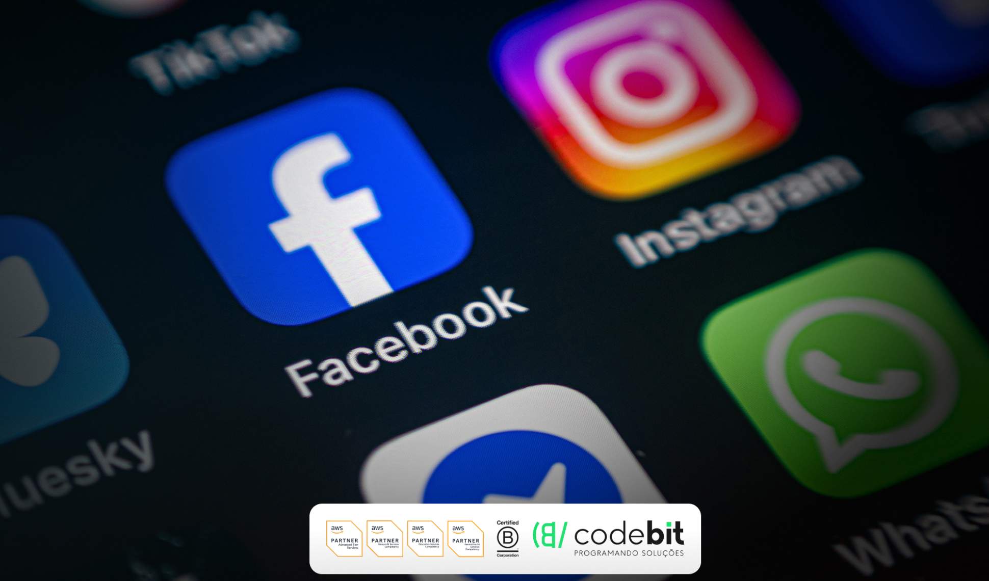 É oficial: WhatsApp, Instagram e Facebook terão versões pagas